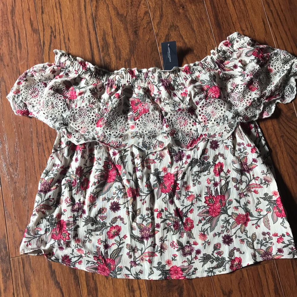 American Eagle off the shoulder top